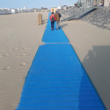 Tapis d'accès à la plage pour fauteuil roulant