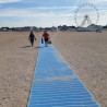 Tapis d'accès à la plage pour fauteuil roulant