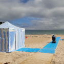 Tapis d'accès à la plage pour fauteuil roulant