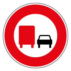 Panneau interdit aux camions de dépasser BK3A temporaire