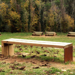 Banquette d'extérieur en Corten et bois - Benito Gavarres UM311